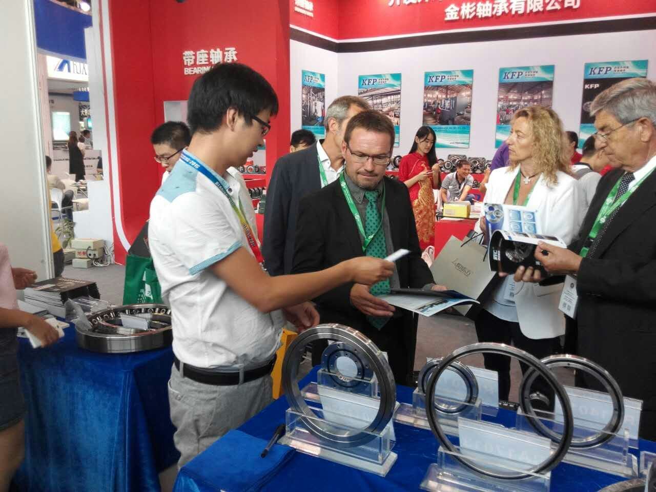 交叉滾子軸承 交叉滾子軸承