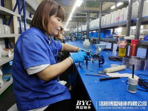 交叉滾子軸承過(guò)熱的原因分析和處理方法